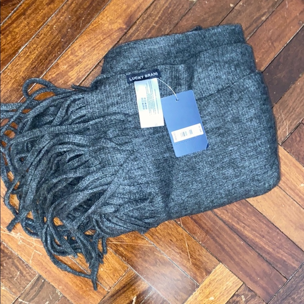 Lucky brand gray polyester scarf